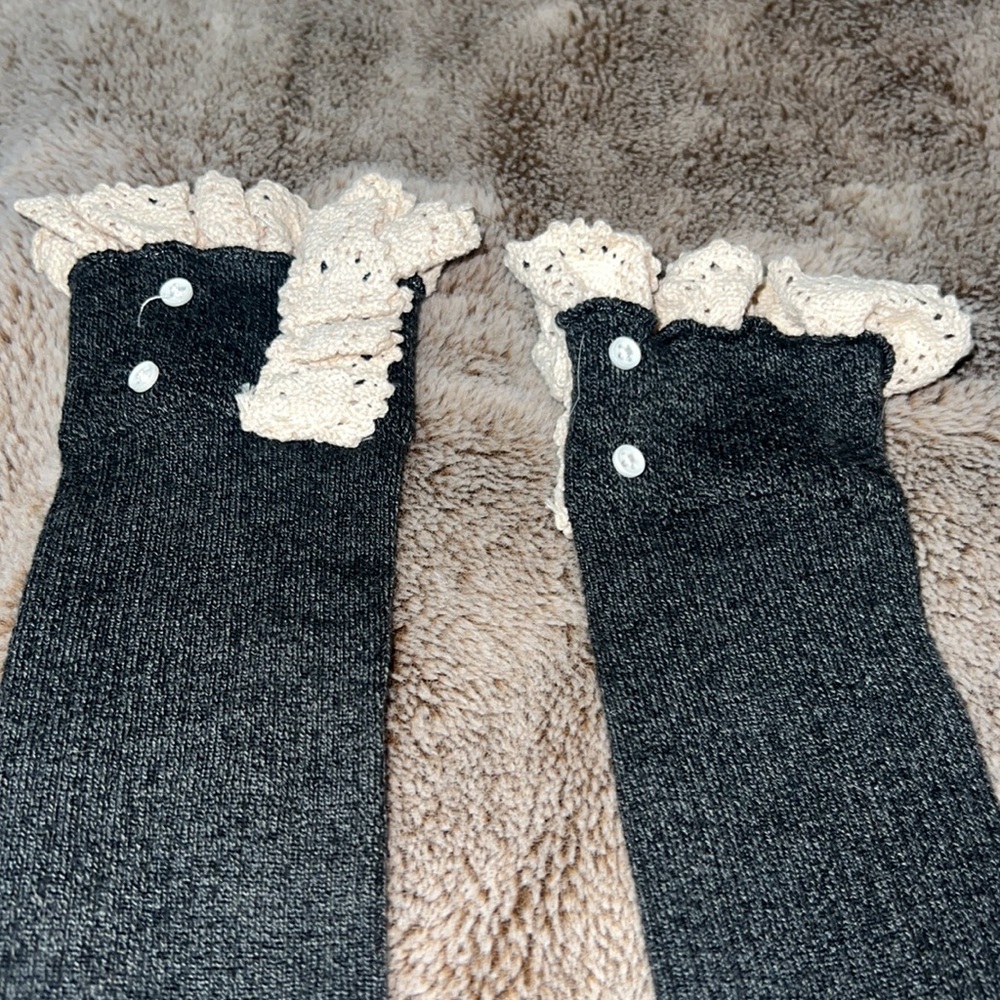 Boot style socks 🧦 - Picture 2 of 4